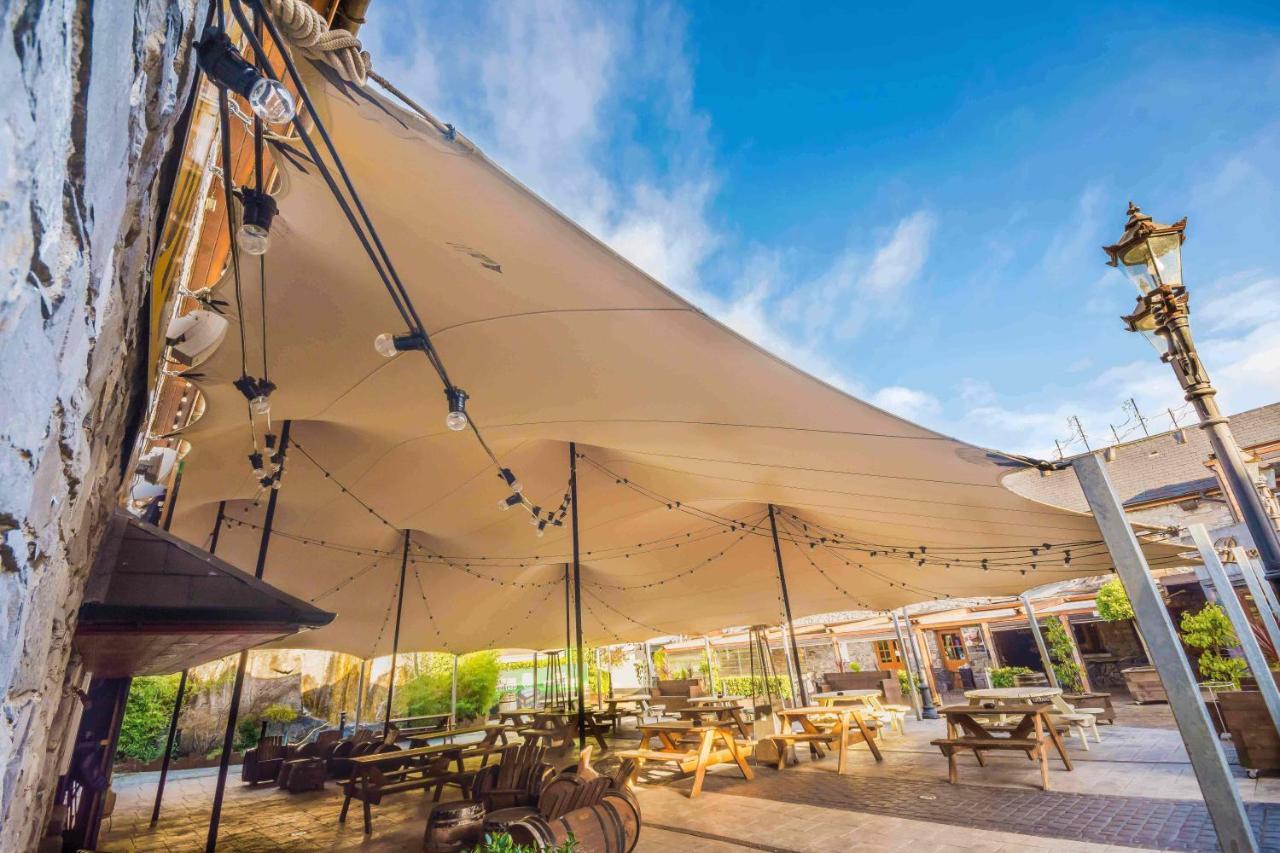 Court Yard Hotel Leixlip Exterior foto